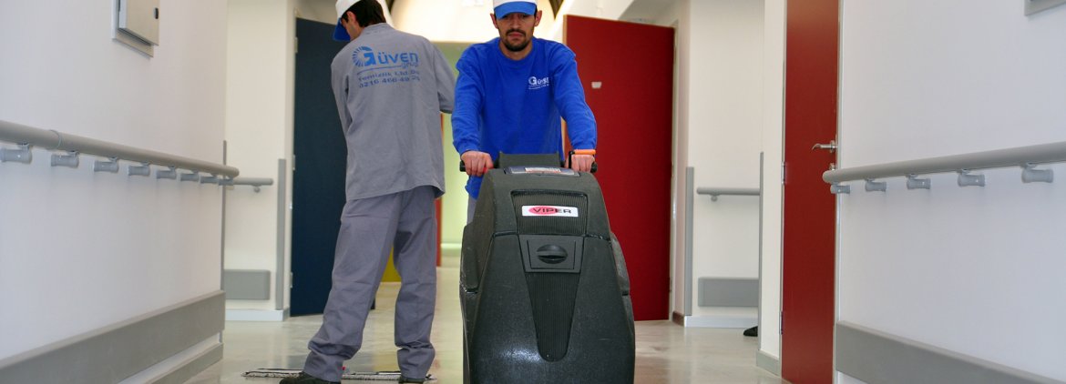 Okul Temizlik Hizmetlerinde Profesyonel Servisler